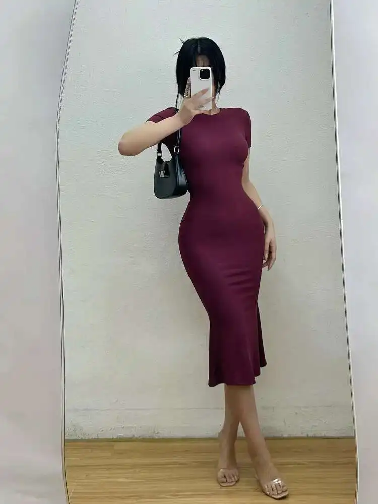 Pittig Meisje Pure Desire Kleine Ronde Hals Strakke Afslanken Korte Mouw Bodem Gewikkeld Hip Jurk Elegante Lange Jurk T-shirt H7XD