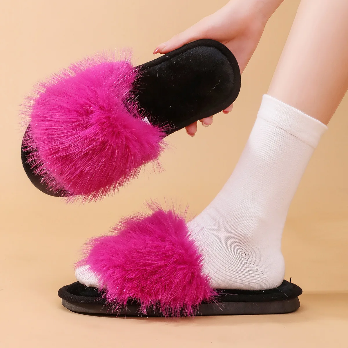 

Women's Indoor Slippers Autumn and Winter New Plush Home Lazy Slippers Anti slip Durable Fashion Warm Sandals Slippers
