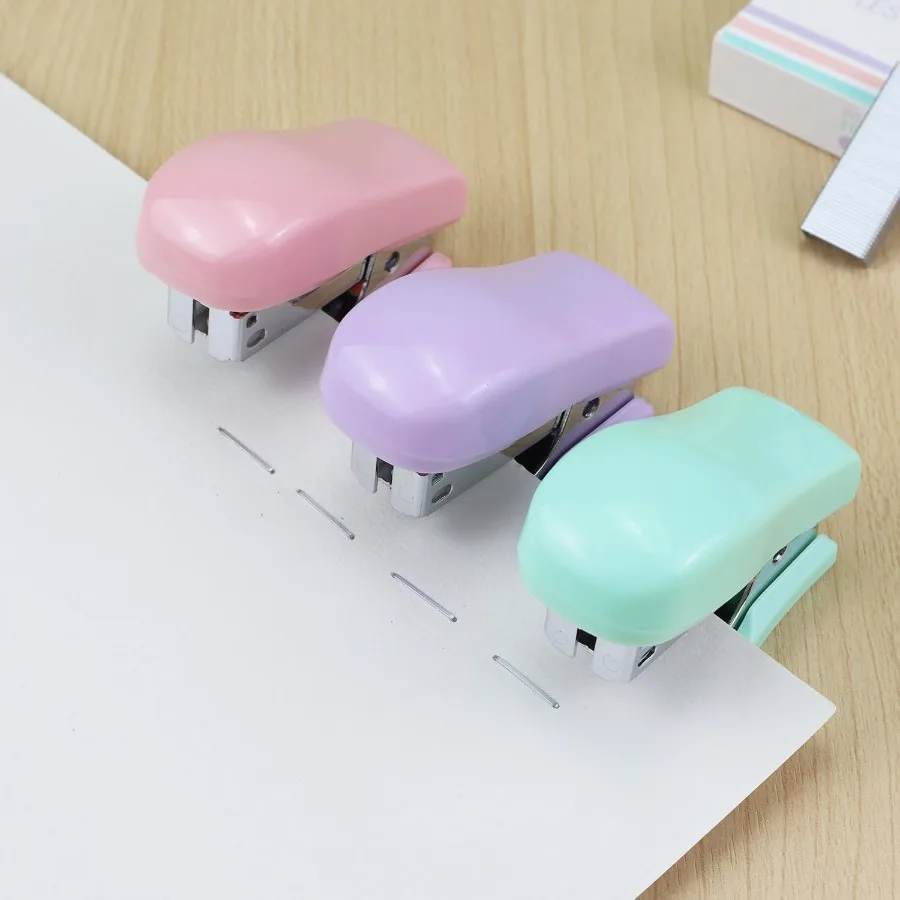 Mini Desktop Stapler Set20 Sheet Capacity Iludes Builtin Staple Remover and 750PCS No.12 Staples Small Cute Stapler for Office