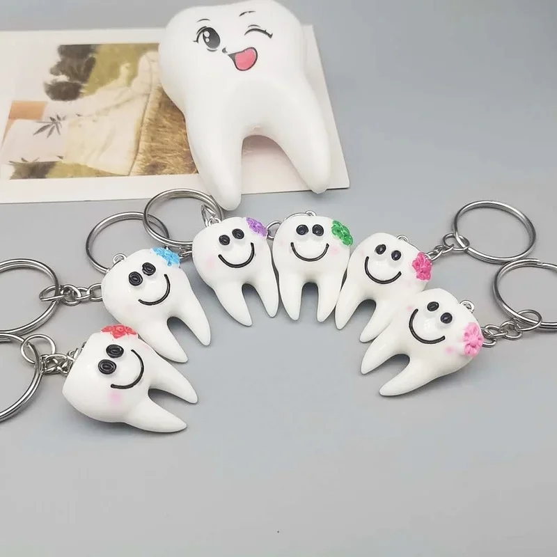 10 pz Dente Dentale Forma Modello Simulazione Dente Portachiavi Moda Cartoon Belle Ragazze Regalo Ciondolo Denti Portachiavi