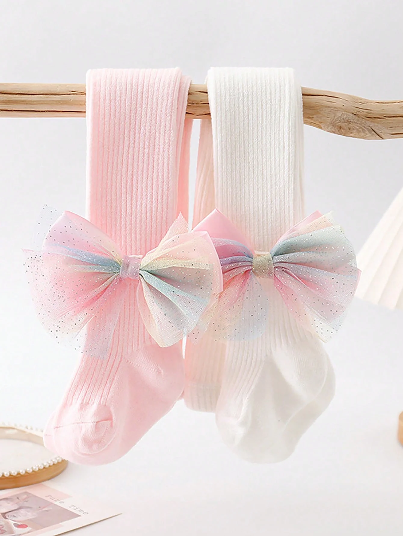 

2 Pairs of Baby Girls' Bowknot-Decorated Comfortable and Soft Leggings Suitable for Children Aged 1 to 12 for Outdoor Activities