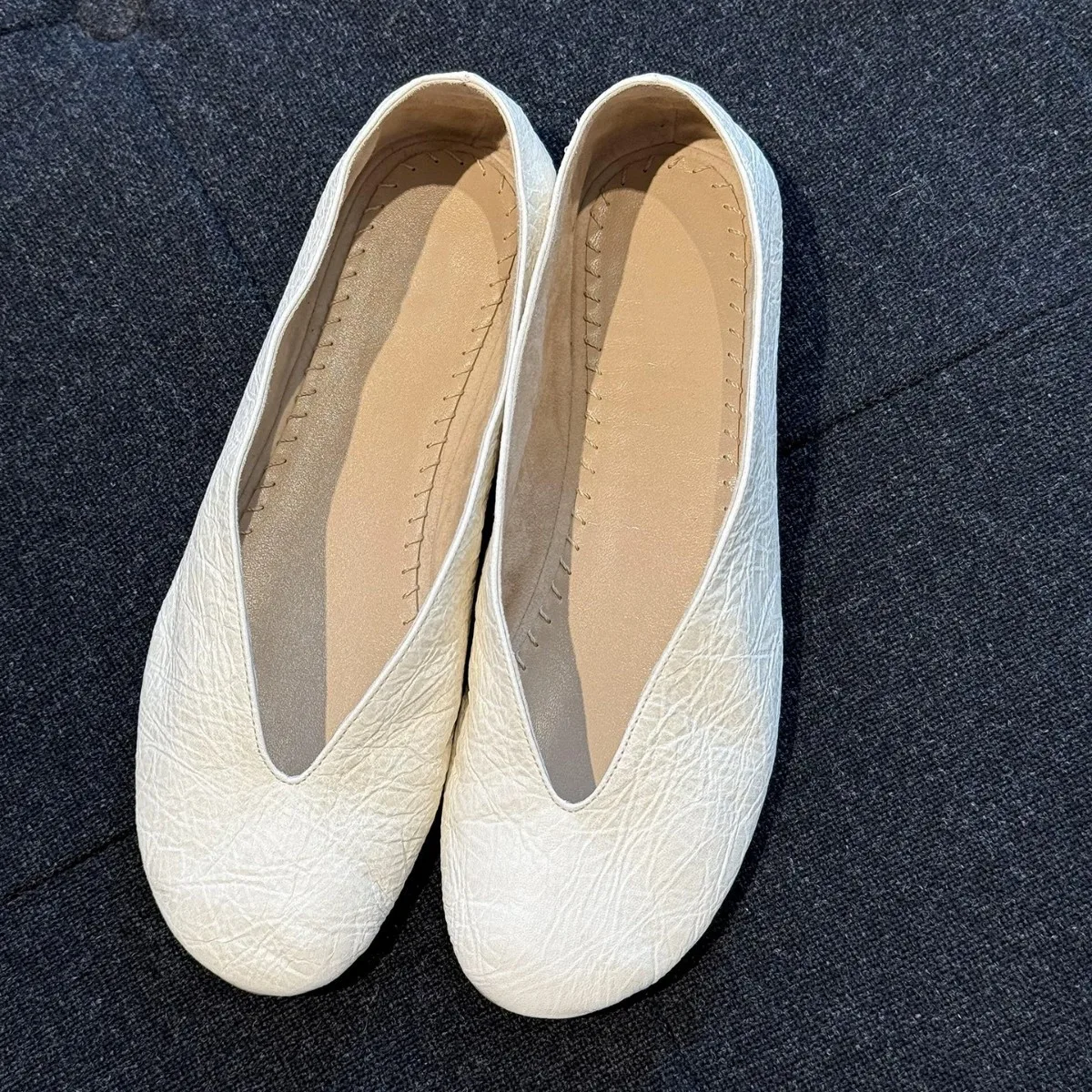 Women Casual Elegant Round Toe Shallow Mouth Flat Shoes Comfortable Slip On Flat Ballet Shoes Grandma Shoes for Ladies