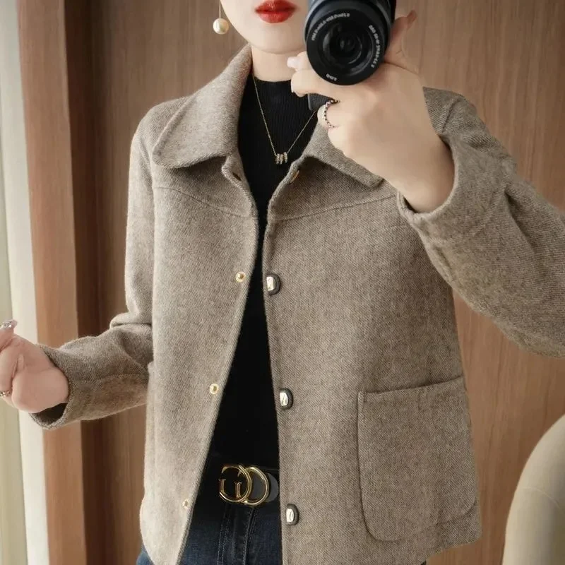 2025 Winter Woolen Coat Women's Small stature Autumn Winter New Slim Fit and Lightweight Versatile Fashion Short Woolen Jacket