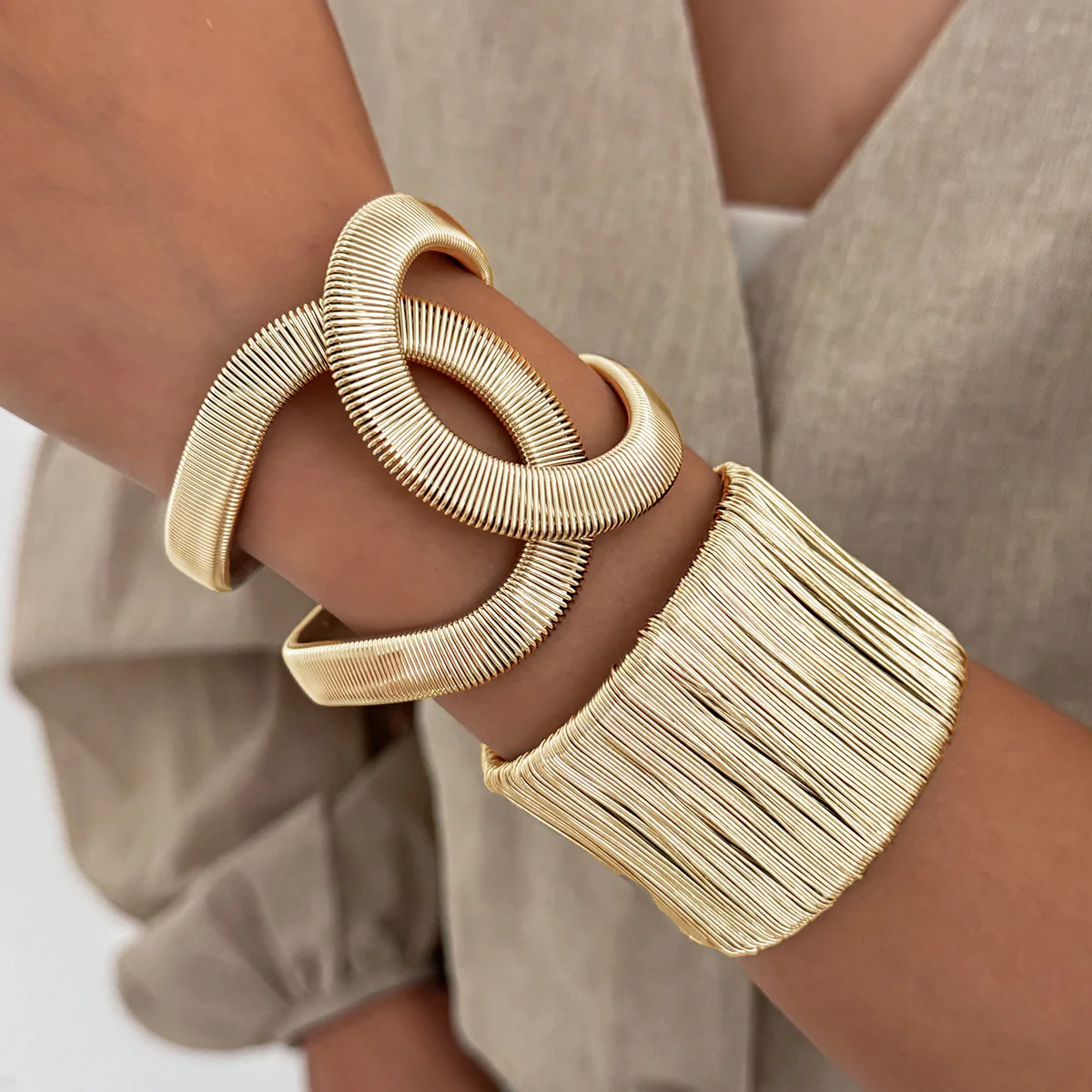 Punk Hip Hop Irregular Twisted Cuff Wide Bangles Vintage Silver Color Geometric Open Spring Bangles for Women Bracelets Jewelry