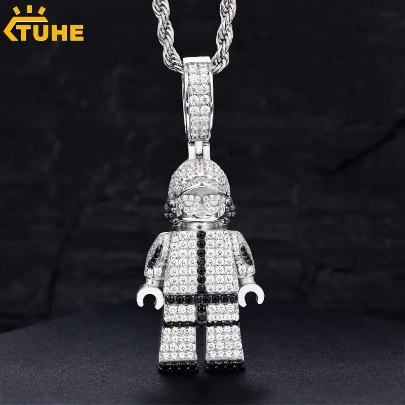 

TUHE Unisex 18K Gold Plating Robot Pendant Copper Zirconia Pendant Necklace For Men Women Hip Hop Jewelry Gift