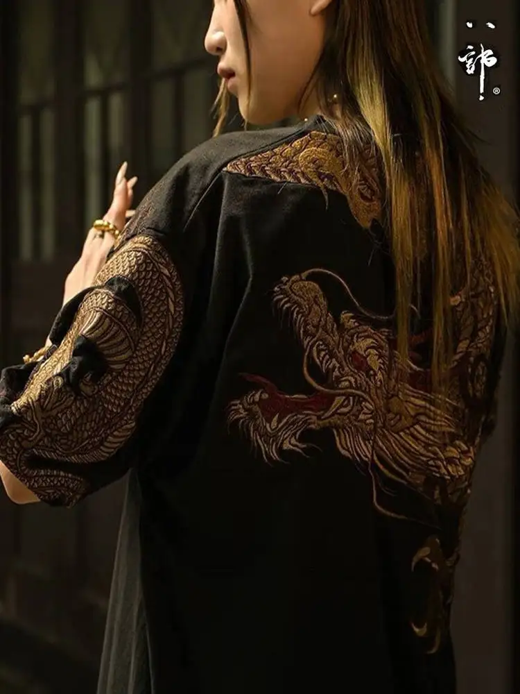 Camiseta de talla grande 300 Pou con bordado de dragón dorado y plateado, camiseta de moda ort Sve para hombres y mujeres, Top de verano antienvejecimiento