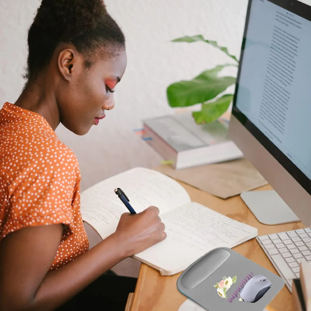 لوحة ماوس مخصصة مخصصة مناسبة للمكتب والألعاب لتخفيف آلام المعصم وراحة مكتب الكمبيوتر.