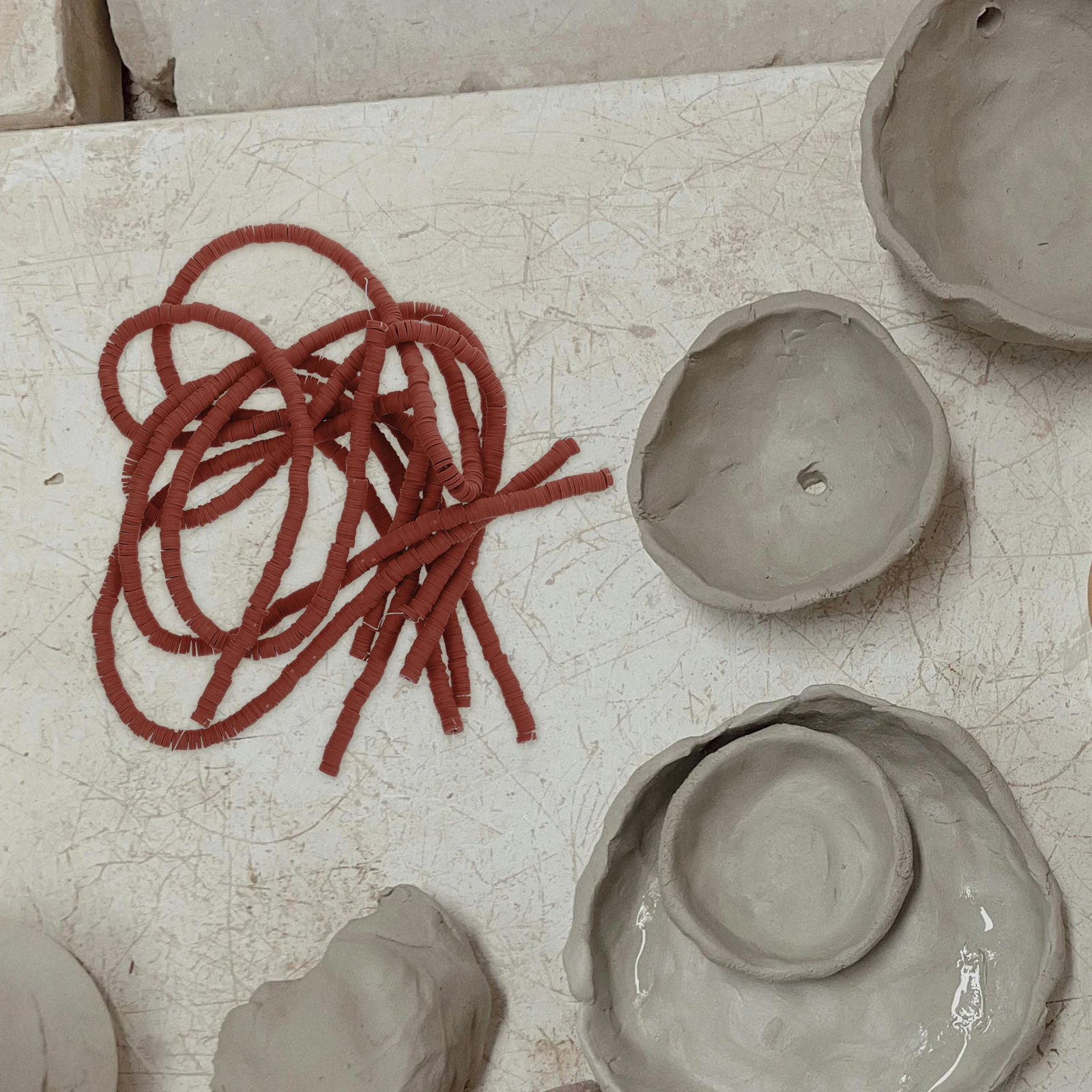 

Soft Ceramic Beads Clay Charms Bracelets Making Kit Beach for Women Pottery Diy Round