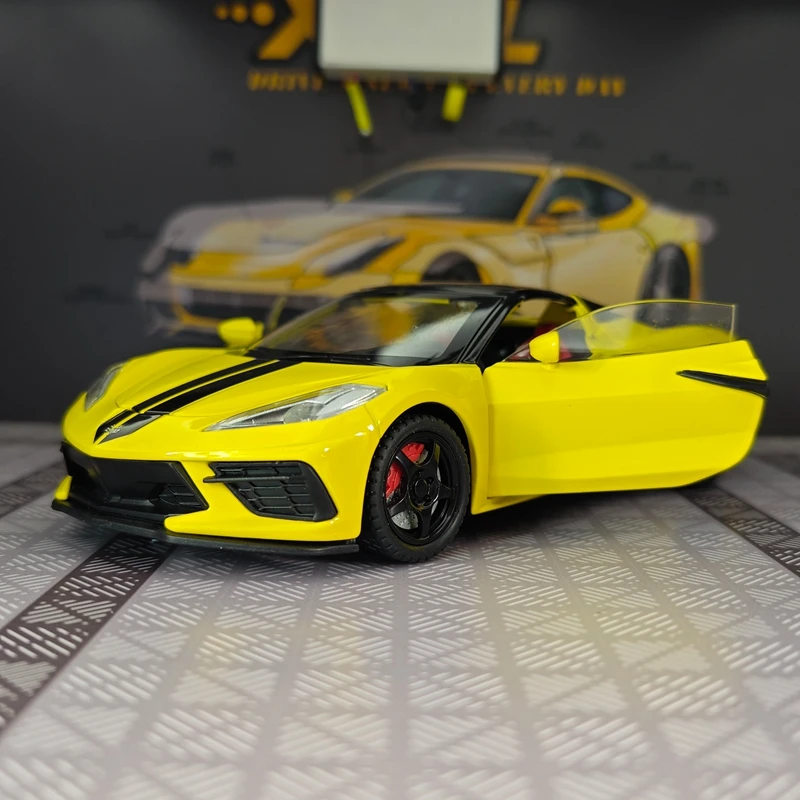 1:22 Chevrolet Corvette C8 Alloy Model Convertible Supercar doors and the front hood and trunk door can be opened finely crafted view 3