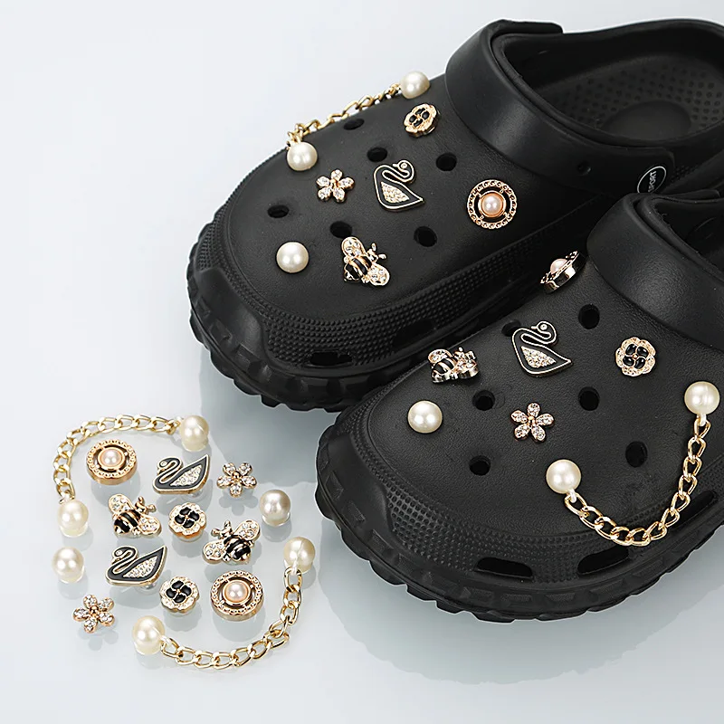 YNPO 14pcs Fashion Black Swan and Bee Shapes for DIY Shoe Buckle Decoration White Pearls and Golden Chains Shoe Charms Petal