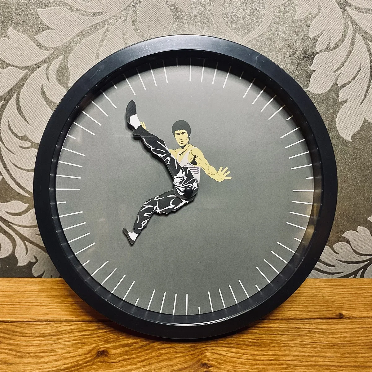 Wall clock Kung Fu Ins personalized dark silent wall clock circular clock