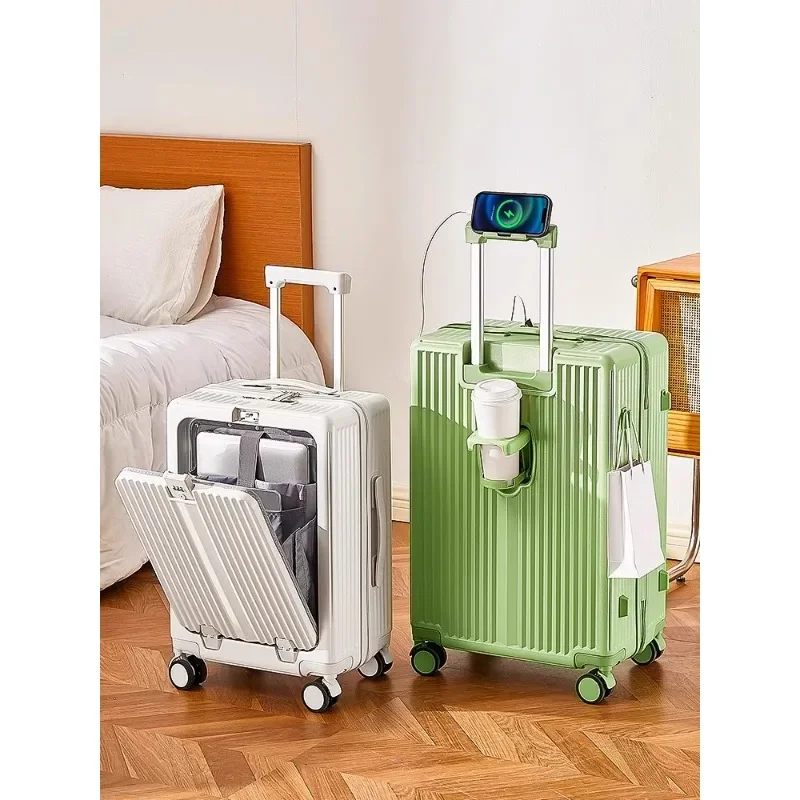 Short-term business trip, stay abroad, hotel artifacts, travel goods, essential supplies, travel portable disposable boarding