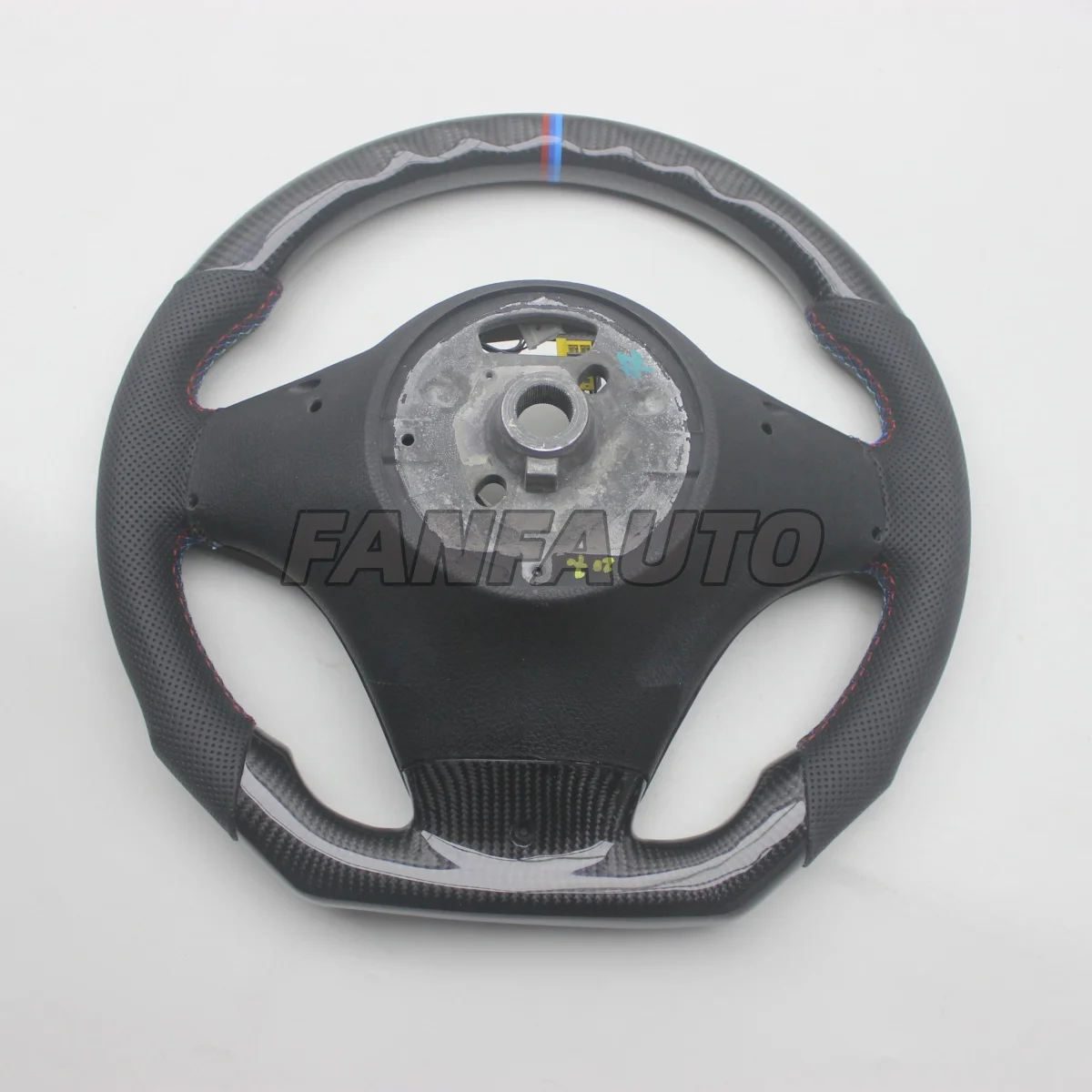 Volante de fibra de carbono real de substituição em forma de D personalizado para BMW X3 E83 X5 E53