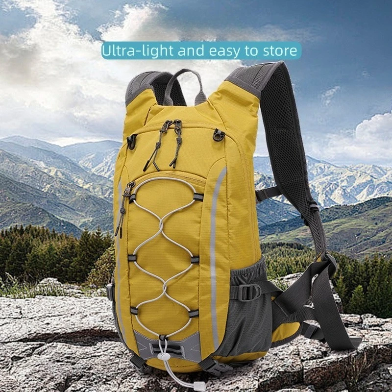 

Lightweight Sports Backpack Camping Mountaineering Backpack with Elastic Rope Design for Runners & Cyclists, Ideal for Hiking