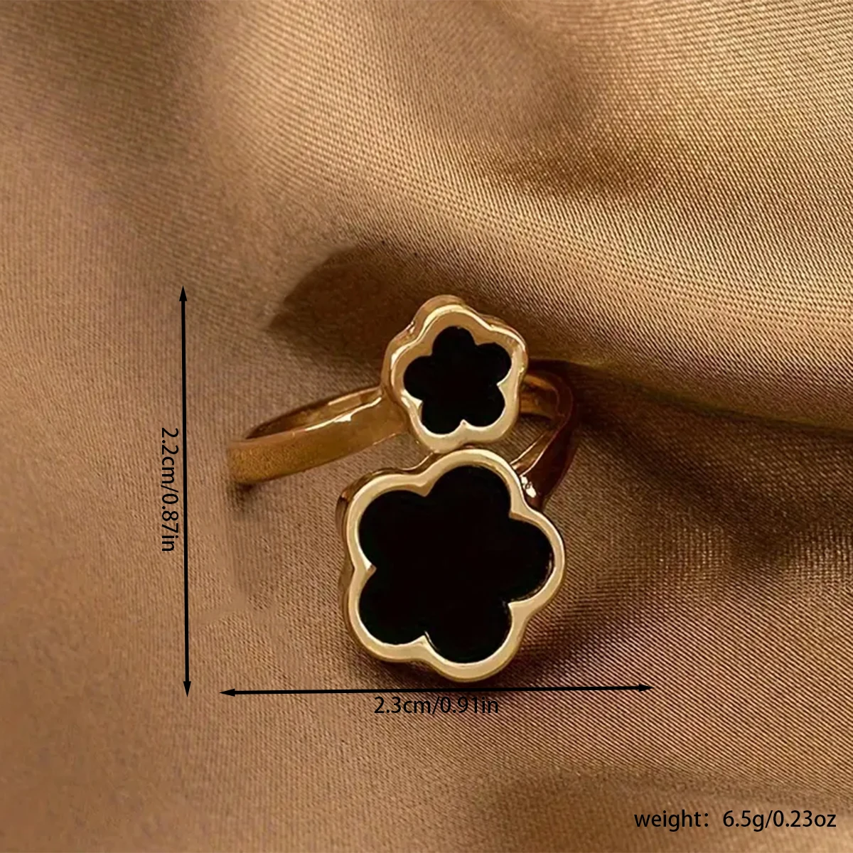1 Simple and Versatile Retro Fashionable Five-Leaf Clover Flower Ring