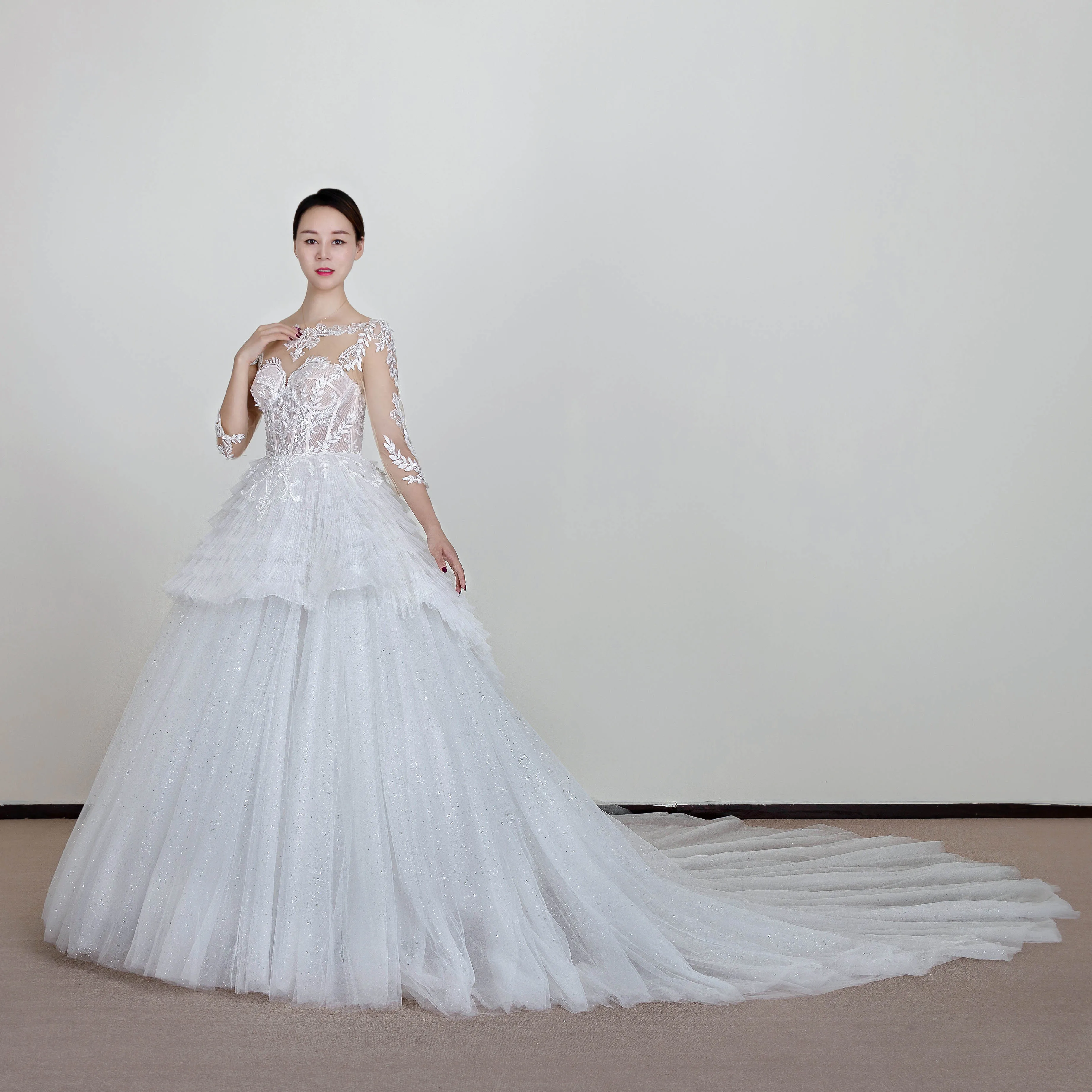 

Wedding Gown Soft Satin Robe De Mariage Vestidos Novia Custom Made With Lace Appliques XF20054