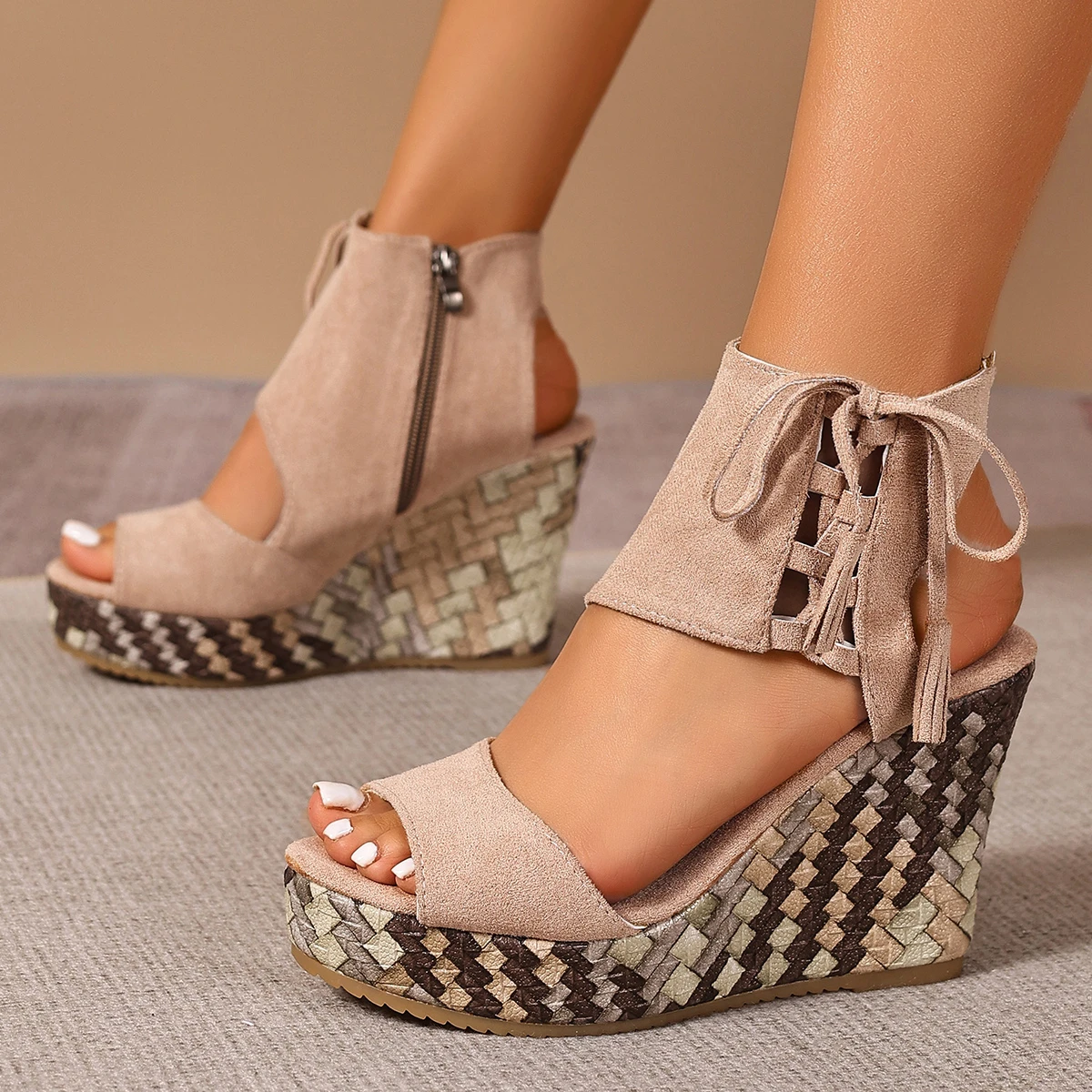 Bohemia Quasten-Dekoration Seitenreißverschluss-Sandalen für Damen 2026 Sommer Chunky Plateau-Keilabsatz-Sandalen Sexy Super High Heel Strandschuhe