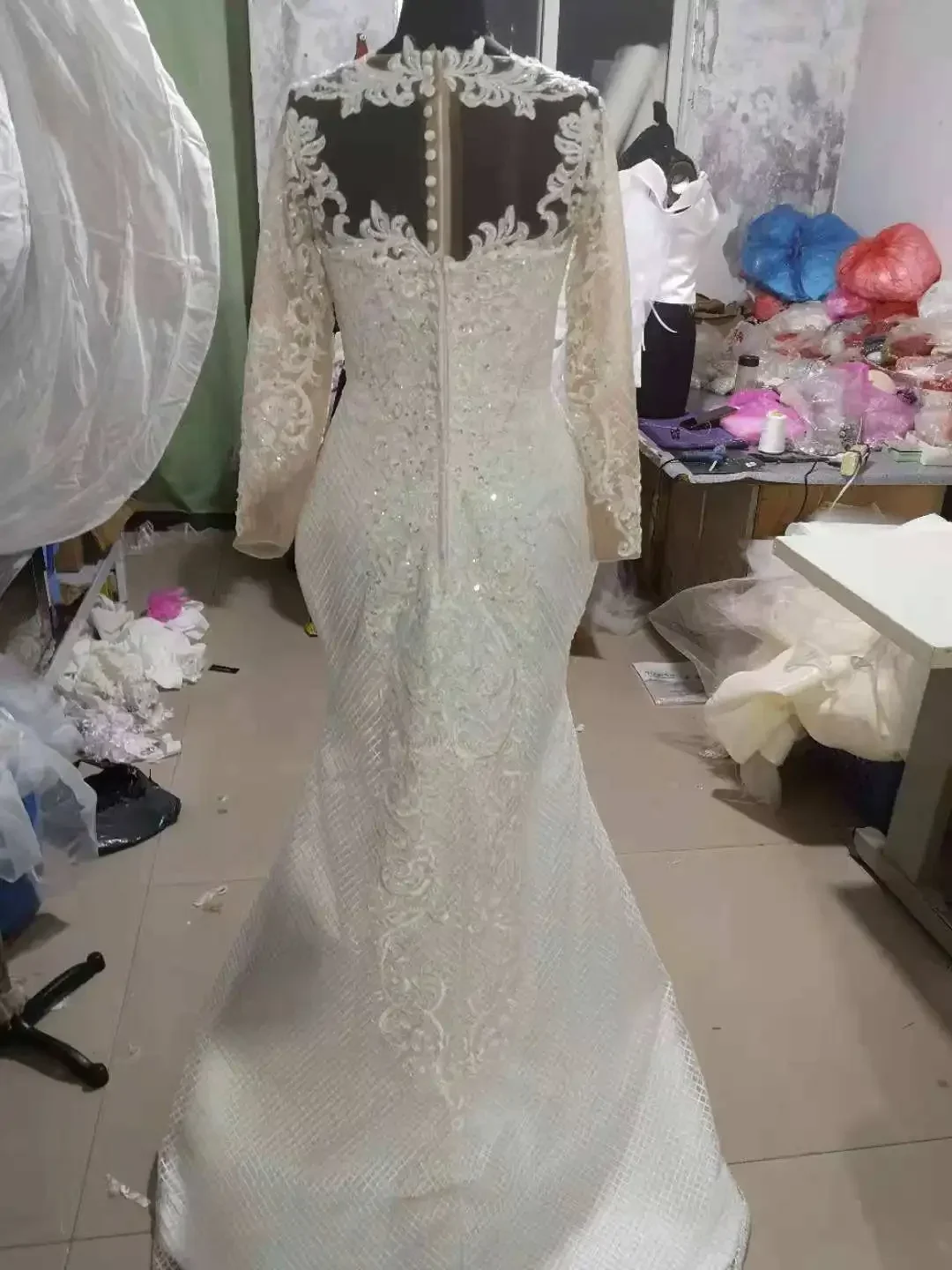 ชุดแต่งงานแบบคลาสสิกคอตักประดับลูกไม้ Vestido De Noiva พร้อมกระโปรงถอดได้ แขนยาว สไตล์แอฟริกัน