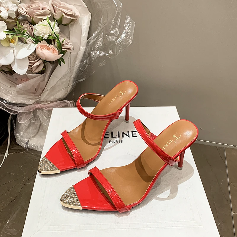 2026 Sommer Neue Hochwertige Damen-Sandalen mit dünnen Absätzen für den Außenbereich – Modische und elegante Arbeitsschuhe für Damen
