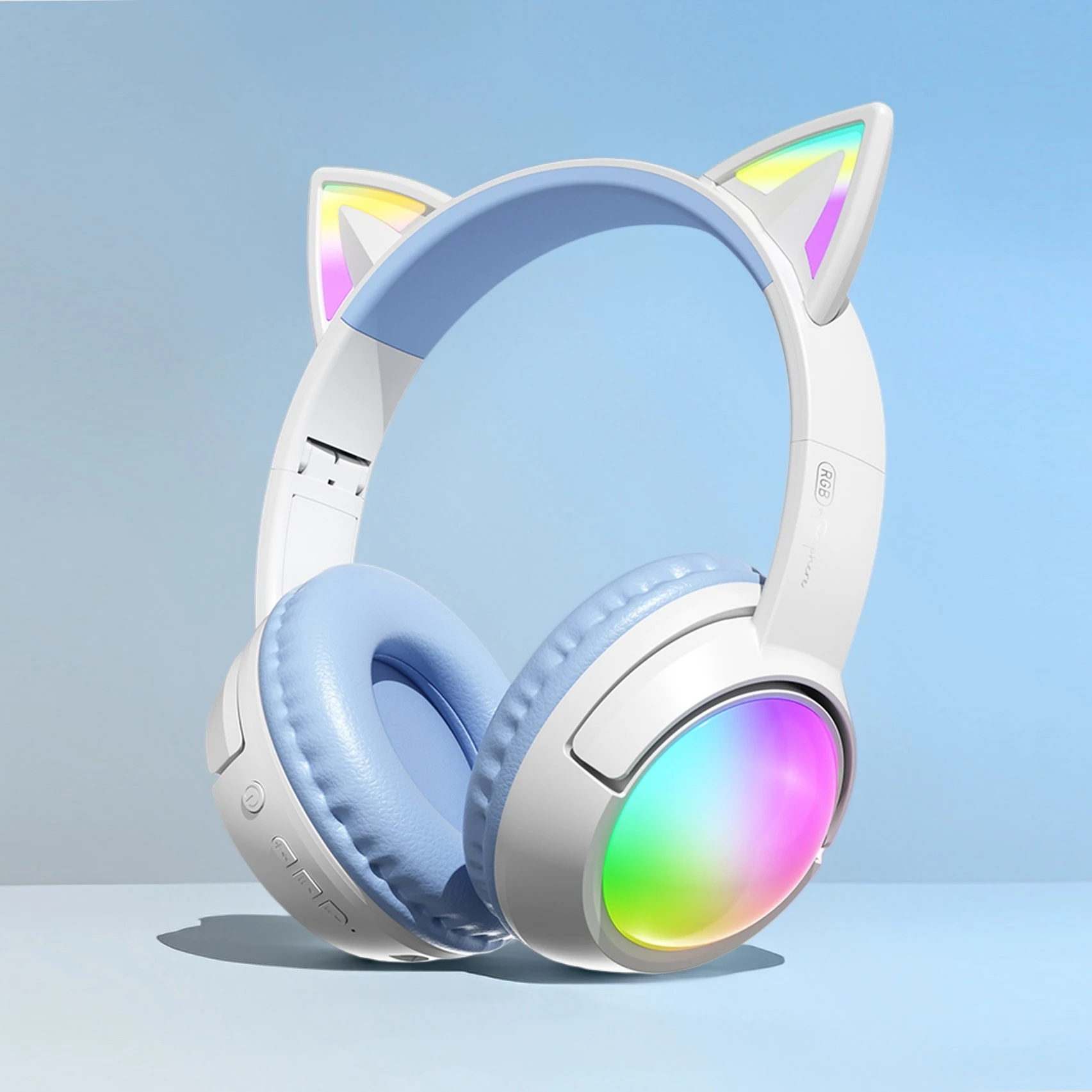 

Игровая гарнитура с RGB-подсветкой и кошачьими ушками, беспроводные Bluetooth-наушники с 40-мм динамиком, аккумулятор 350 мАч (10 часов работы в режиме подсветки), складные.
