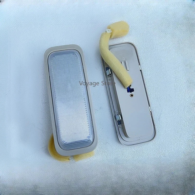 

1PC Suitable for SAIC Maxus V 80s car roof lights, rear reading lights, ceiling lights, roof indoor lighting