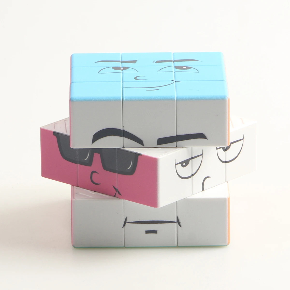 子供のためのプロの魔法の立方体のおもちゃ,笑顔の表現,楽しいストレス解消,スムーズなスピードゲーム,パズルギフト,UV, 3x3x3