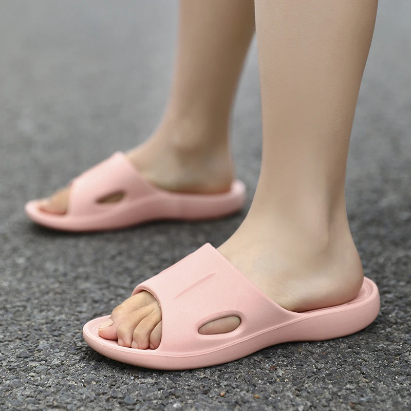 

Trend Art District Men Slides, Flexible Comfort Sole for Gallery Visits, Surround Shopping and Cultural Zone Day Trips