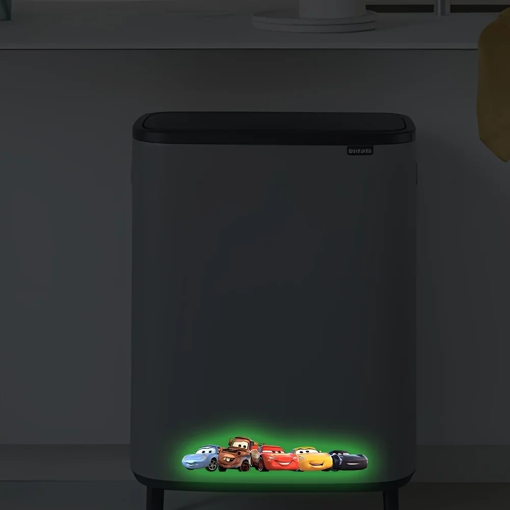 شارات سيارة، قطعة واحدة من ملصقات السيارة ذات طابع Lightning McQueen، نمط كرتوني، مع تأثير مضيء #5