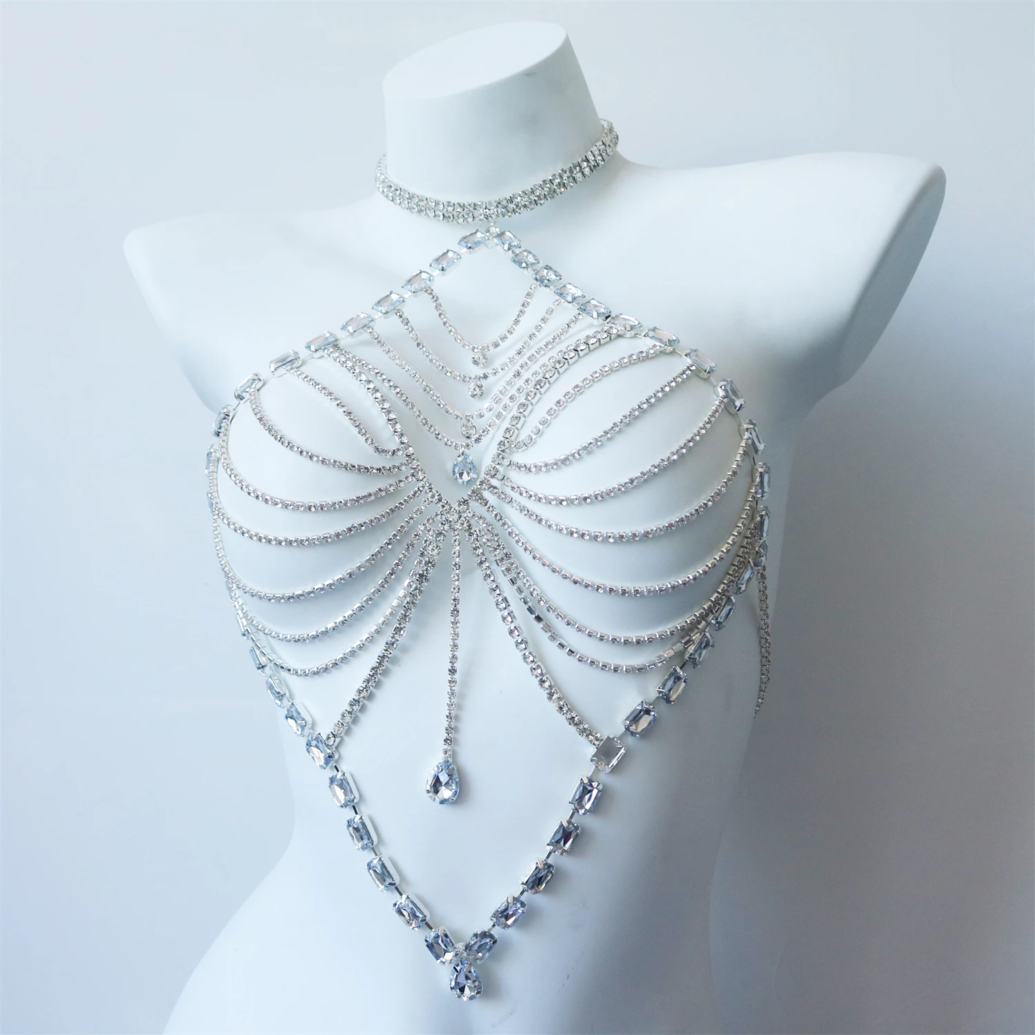 Sparkling Bra Chain Brooch Sexy Breast Body Chain For Women's Nightclub Parties Stylish Single-layer Halter Neck Bra Chain view 5