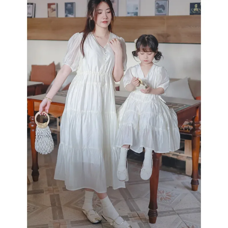 Mother and Daughter Elegant Dresses for Women Mom and Baby Girls Equal Dress White Green Color Mommy and Me Matching Clothing