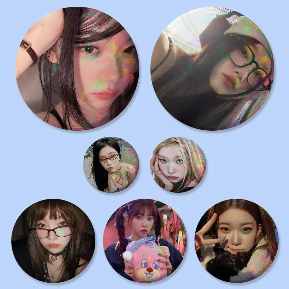 Tsuki Billie Abzeichen 25 32 44 58 75 mm Runde Cosplay-Pins Taschendekoration Fans Sammlerstücke Freunde Geschenke Brosche Souvenir