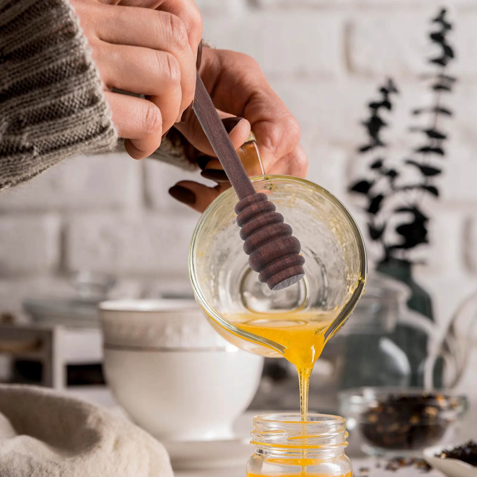 Mini Wood Honey Stirrer Wand Smooth Natural Texture Deep Grooves for Easy Honey Extraction Biscuits Syrup Dispenser