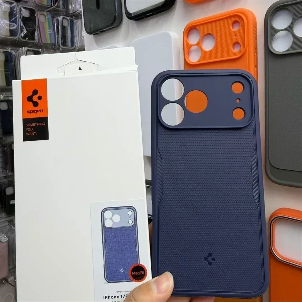 Capa Magnética Spigen Rugged Armor MagFit para iPhone 17 Pro Max 17 Air com Carregamento Sem Fio e Proteção Antichoque Fosca