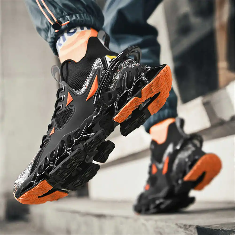 Spring Slip Resistant Loafers Man Brand Luxury Vulcanize Cool Han Men Shoes Retro Men's Sneakers Sport Designers Sneekers