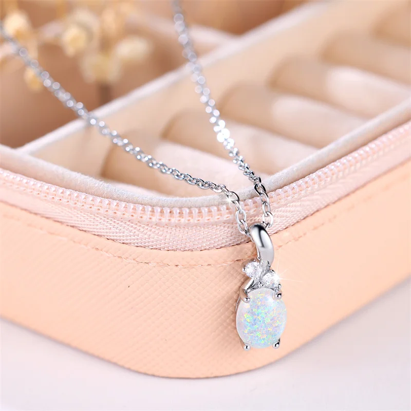 Cute Female White Fire Opal Stone Pendant Necklace Silver Color Oval Necklaces For Women Fashion Wedding Jewelry Gift