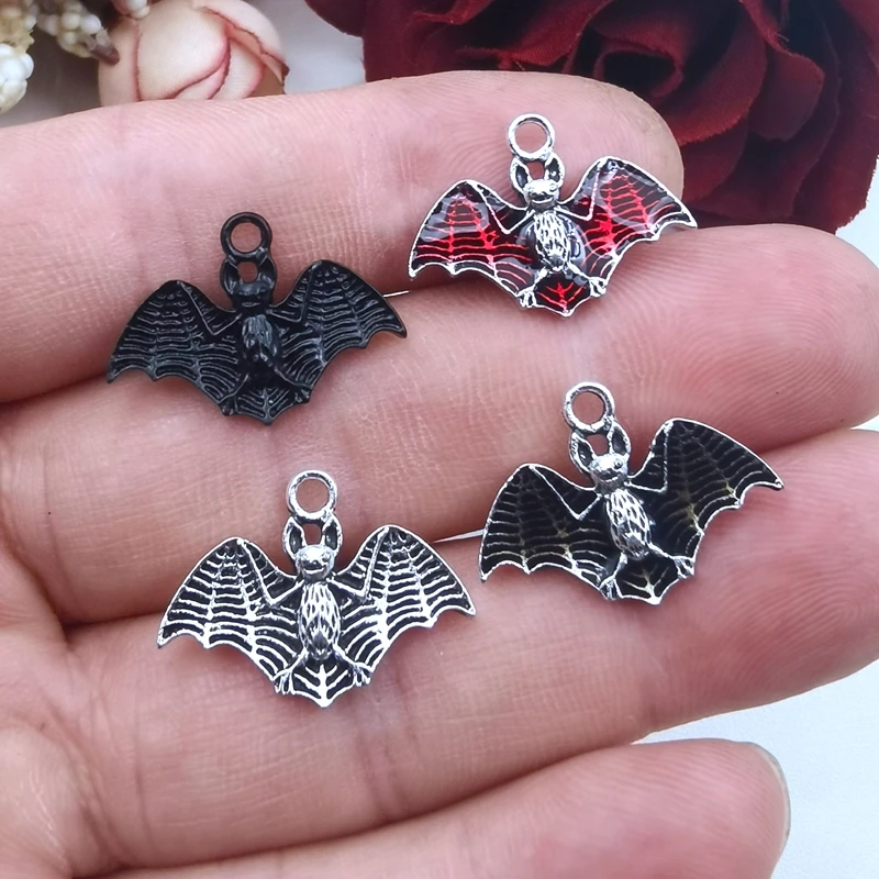 10pcs Creepy Realistic Vampire Bat Charm Cute Bat Charms for Jewelry Making DIY Bracelets Necklaces Crafts Accessory