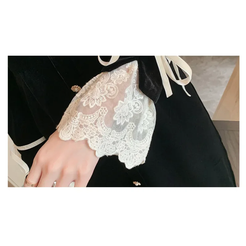 Vintage Velvet Black Small Fragrance Dress Women Elegant Slim Sweet Stitching Lace Long Sleeve Bottoming Dress Autumn Winter