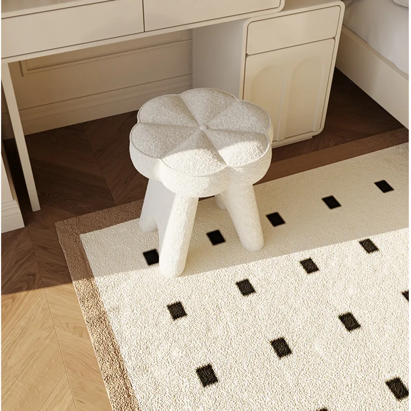 

Good-looking Makeup Stool Girl Bedroom Dressing Chair Creative Flower Shoe Bench Lamb Fleece Modern Home Furniture