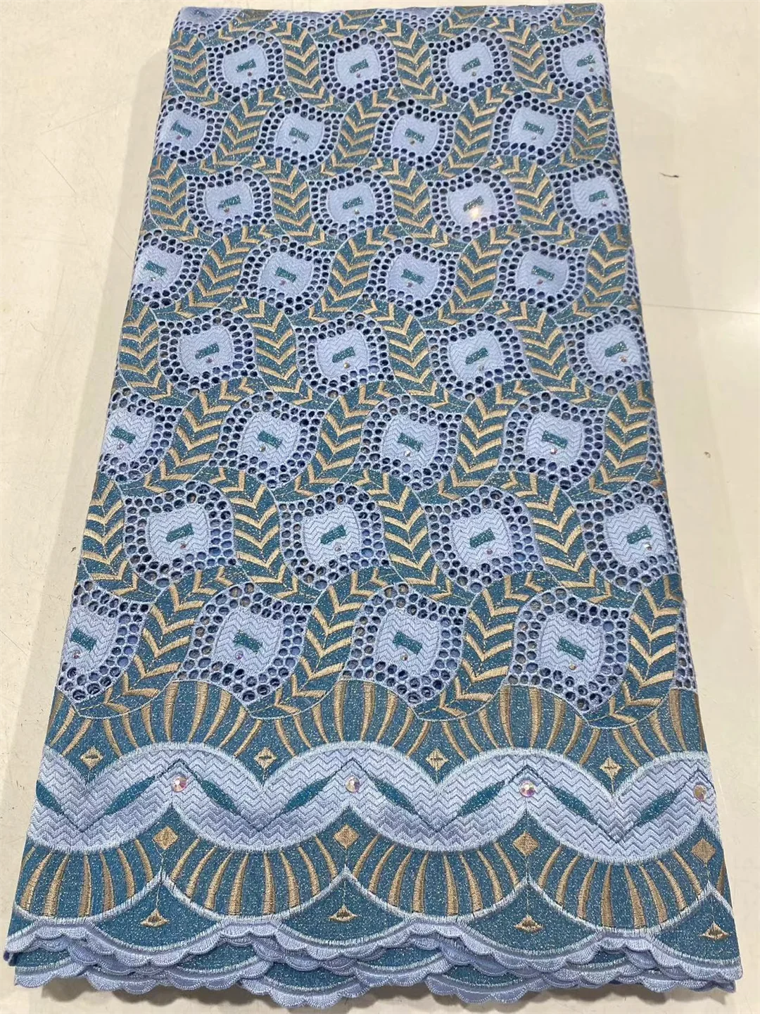 Luxury 2026 Nigerian African Lace Cotton Fabric Embroidered French Style Premium Swiss Voile Lace For Women Bridal Dress M734-1