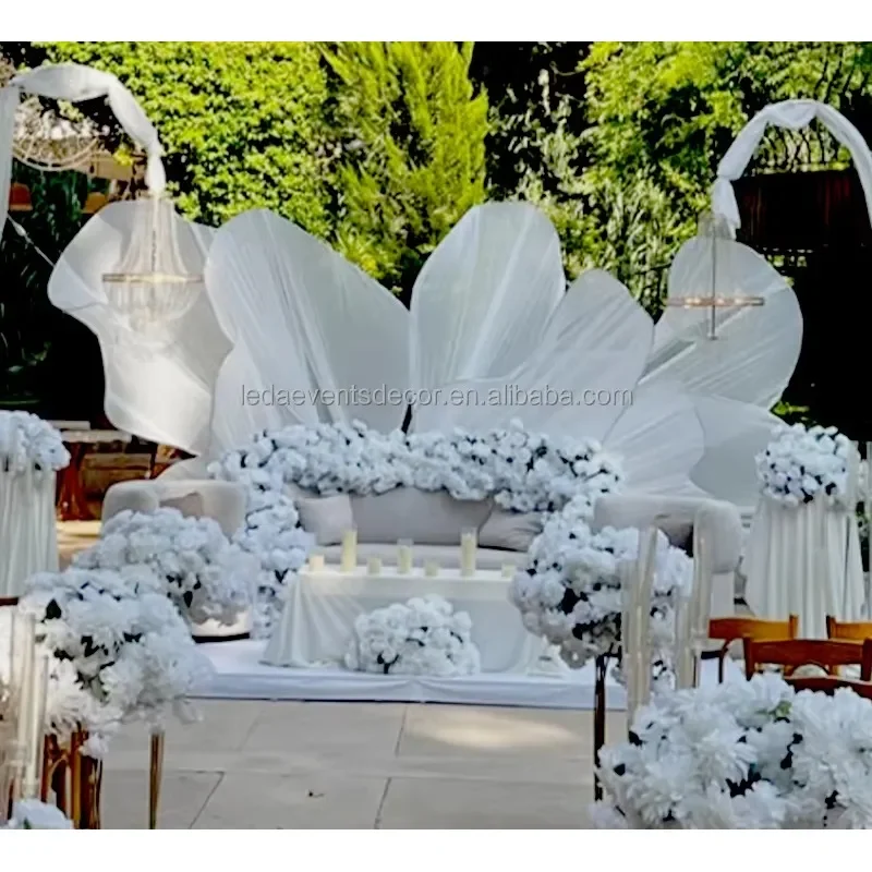 Outdoor Party Event Decor White Large Backdrop Wrought Iron and Fabric-drape Floral Backdrop for Wedding