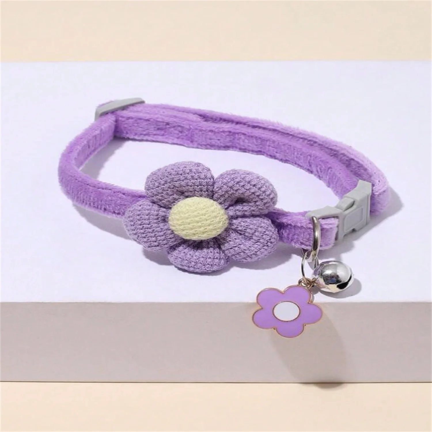 1pc Flower Decorated Pet Collar With Pendant, Suitable For Small Cats/Dogs, Decoration And Traction(Neck Circumference 20-31 Cm)