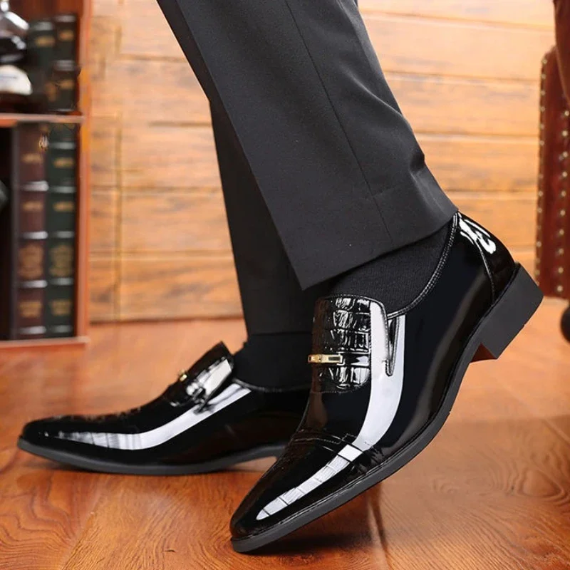 

Деловая социальная обувь, мужская яркая верхняя обувь, весенне-осенняя джентльменская элегантная и классическая офисная легкая кожаная мужская официальная обувь