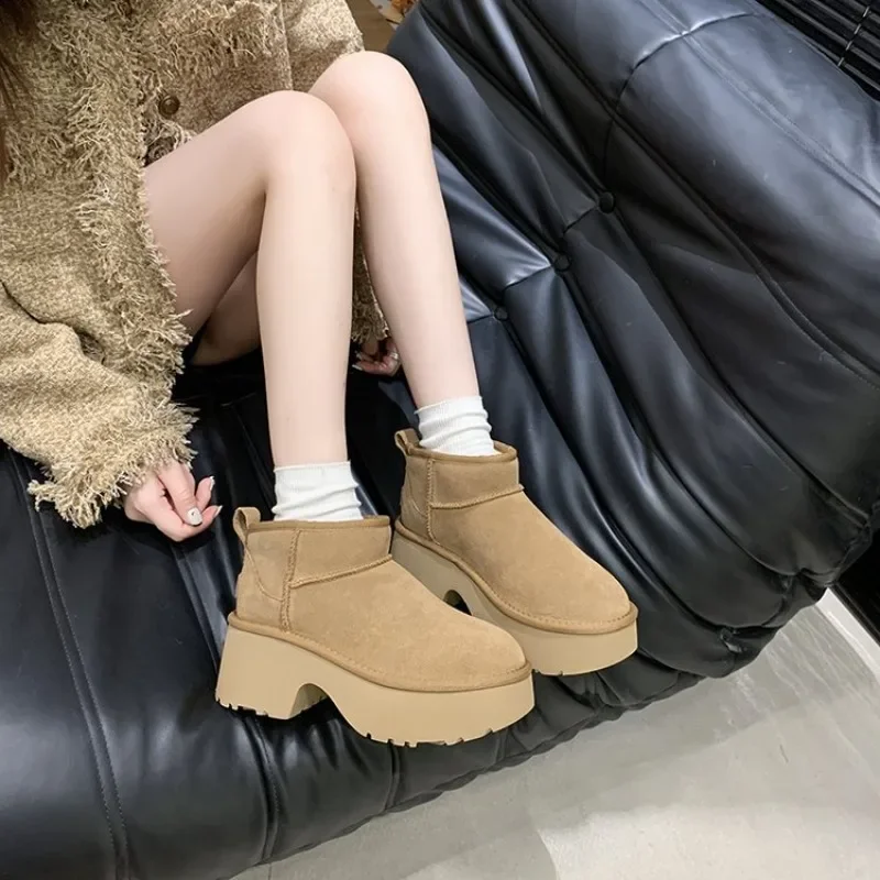 35-40 Winter Women Short Plush Warm Snow Boots Casual Shoes  New Suede Fur Chelsea Ankle Boots Flats Platform Ladies Shoes Botas image 4