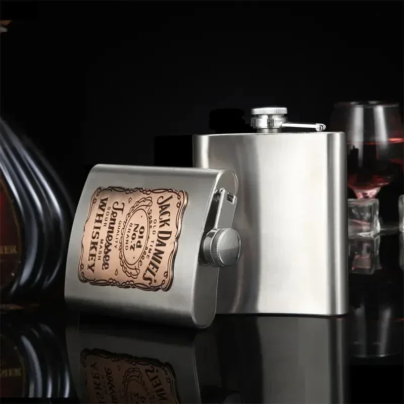 Portable Mini Stainless Steel Hip Flask High Quality Whiskey Vodka Bottles Travel Liquid Container Wine Bottle Holiday Gifts