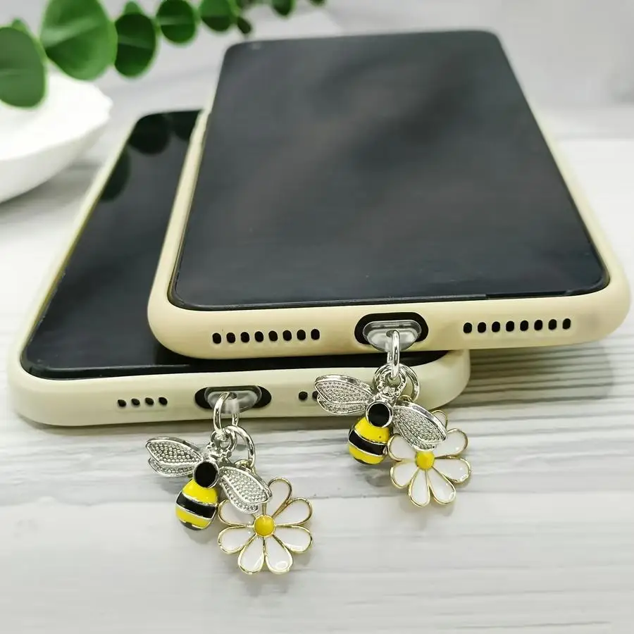 1/5/10/20/50/100pcs Creative Daisy Bee Alloy Pendant, DIY Jewelry, Phone Dust Plug Suitable for iPhone, Android, Type-C Port Mix