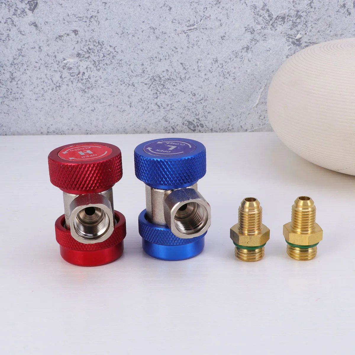 

Connector Adapter for Car A/C Refrigerant System 2pcs Charging Hose Coupler for Air Conditioning Service and Maintenance