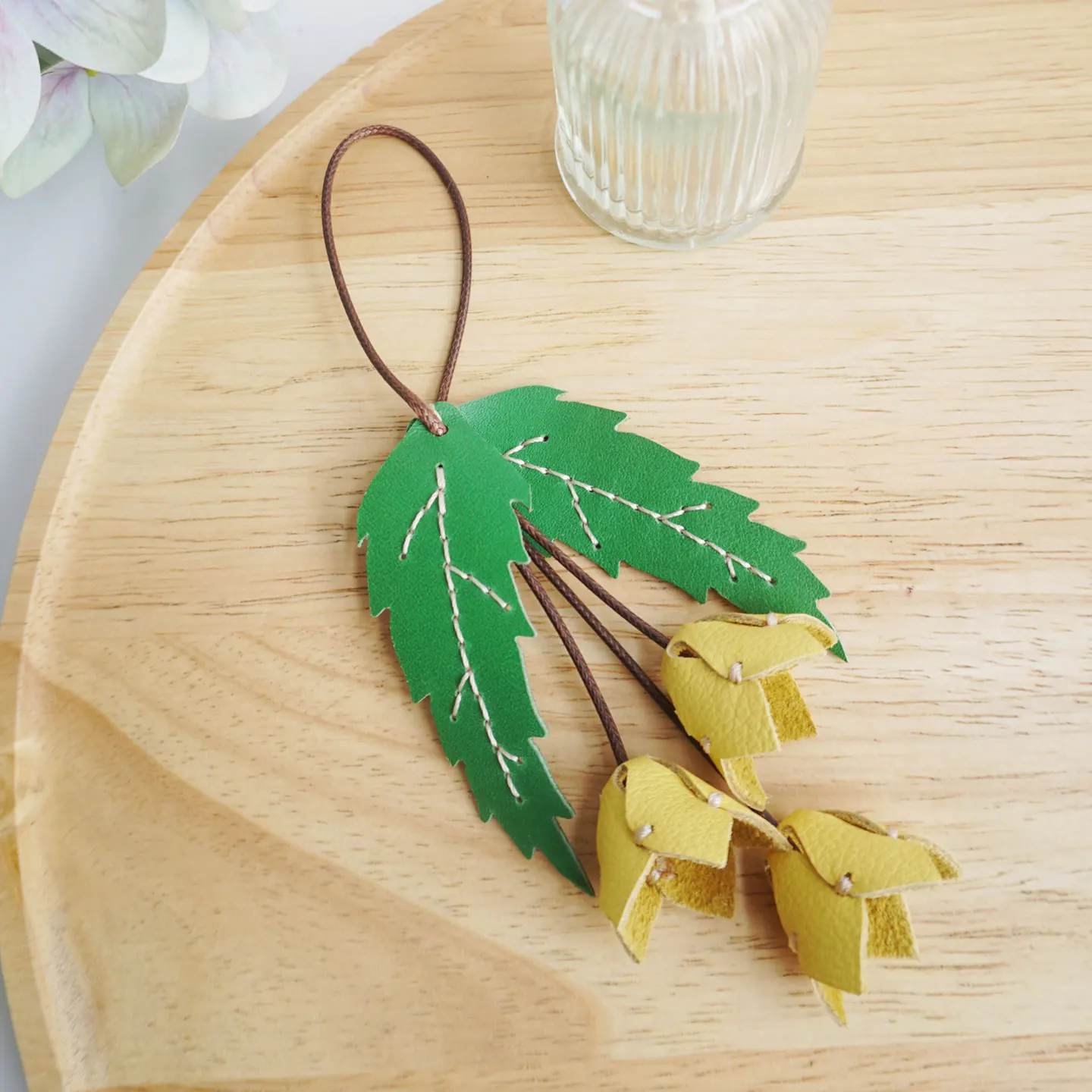 

Handmade top grain cowhide leather yellow flower bag charm keychain decoration cute and simple gift