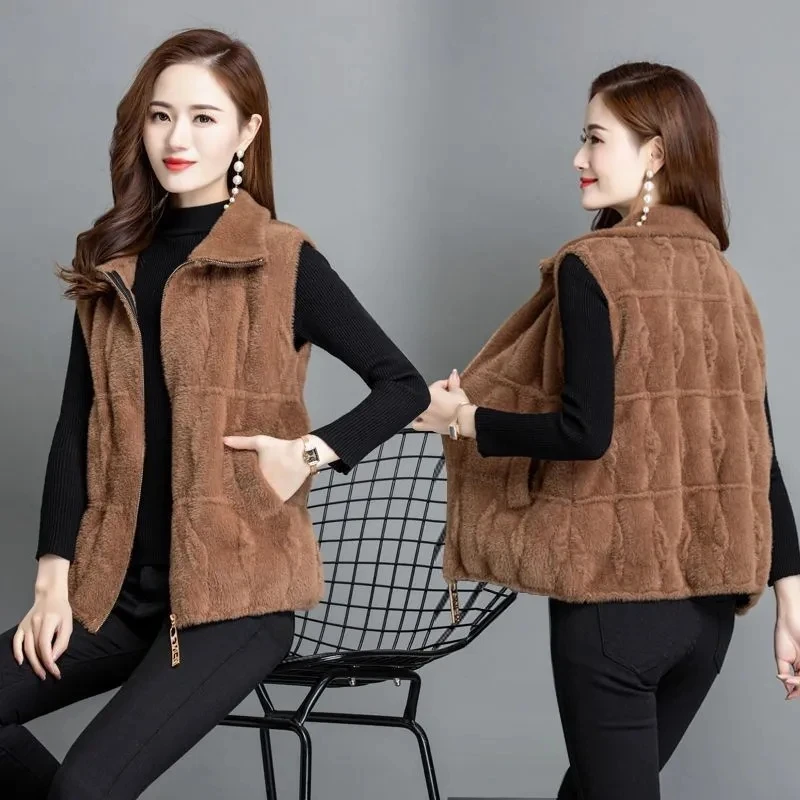 Autumn and Winter Vest Women\'s Imitation Mink Fleece Warm Thick Loose Short Top Knitted Cardigan With Zipper and Waistcoat 6XL