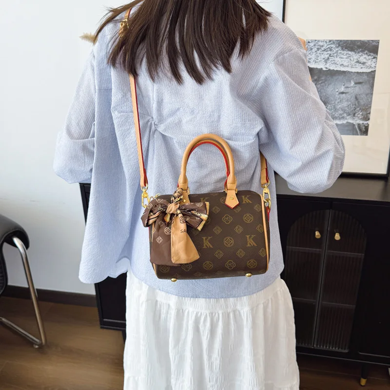 حقيبة يد مطبوعة بالألوان لعام 2025، محفظة كروس لوكس للنساء، حقيبة كتف عصرية، حقيبة يد بسيطة ليلاً ونهارًا، حقيبة حبال أنيقة