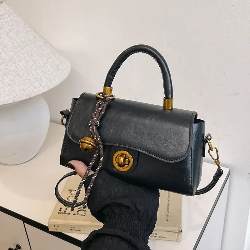 Fashion niche handbag simple casual shoulder bag